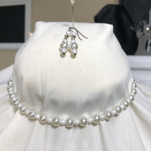 Memory wire pearl choker and earrings - Picture 1 of 1